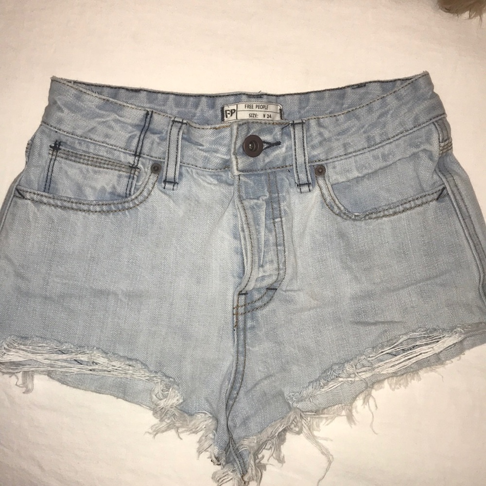 fp lightwash cutoffs